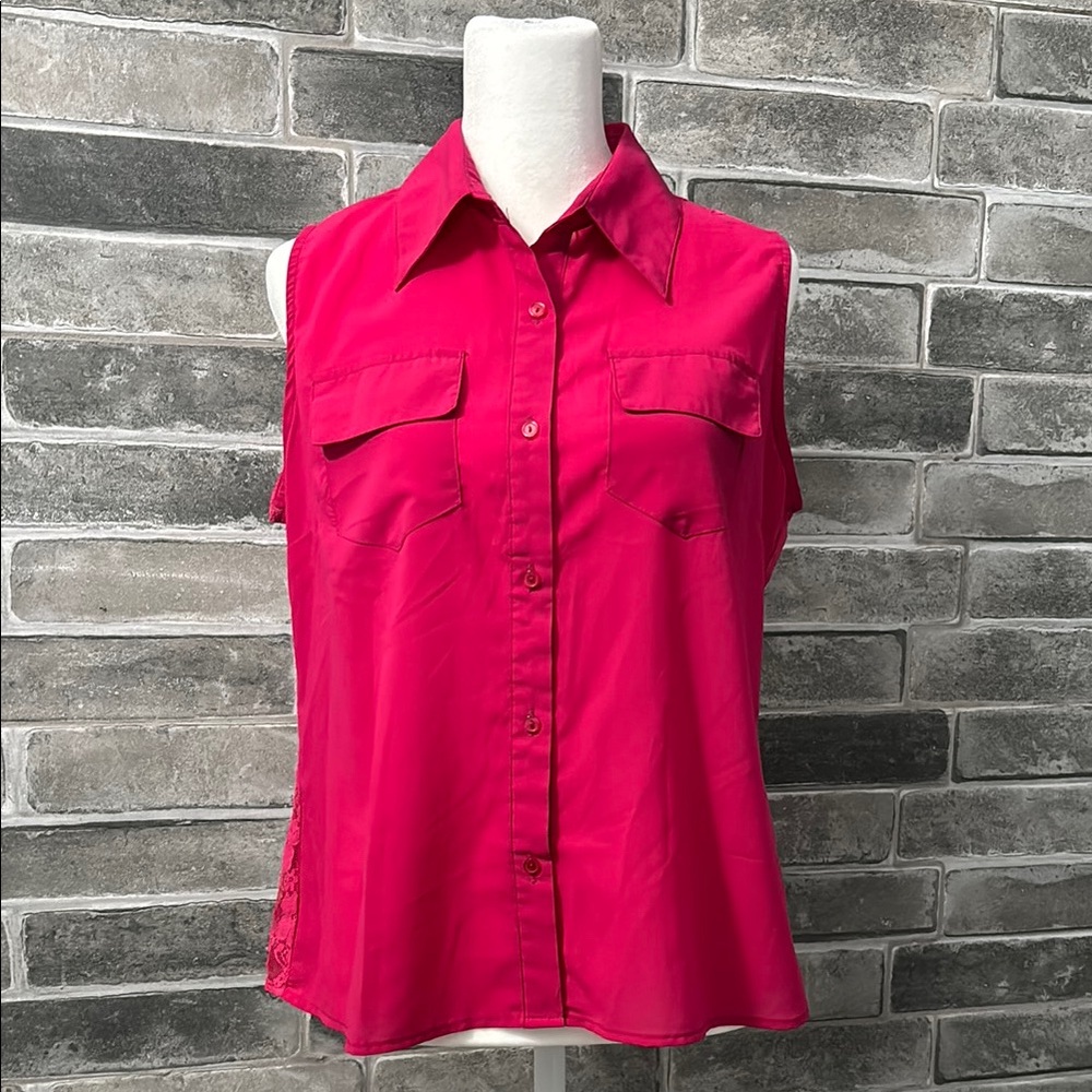 Women's Pink Sleeveless Button-Up Top
